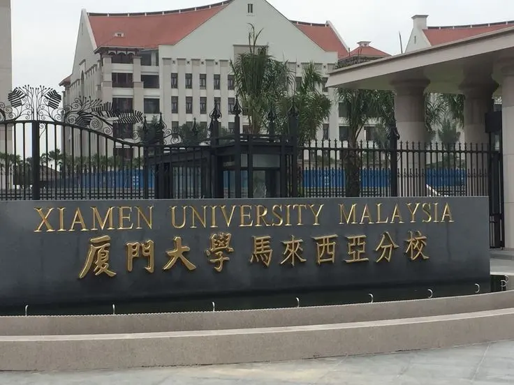 Dream of Studying Abroad? 100% Scholarships in Malaysia Await!