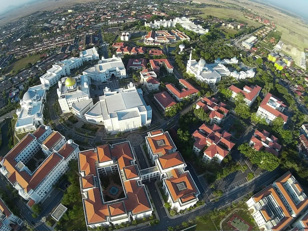 Albukhary International University